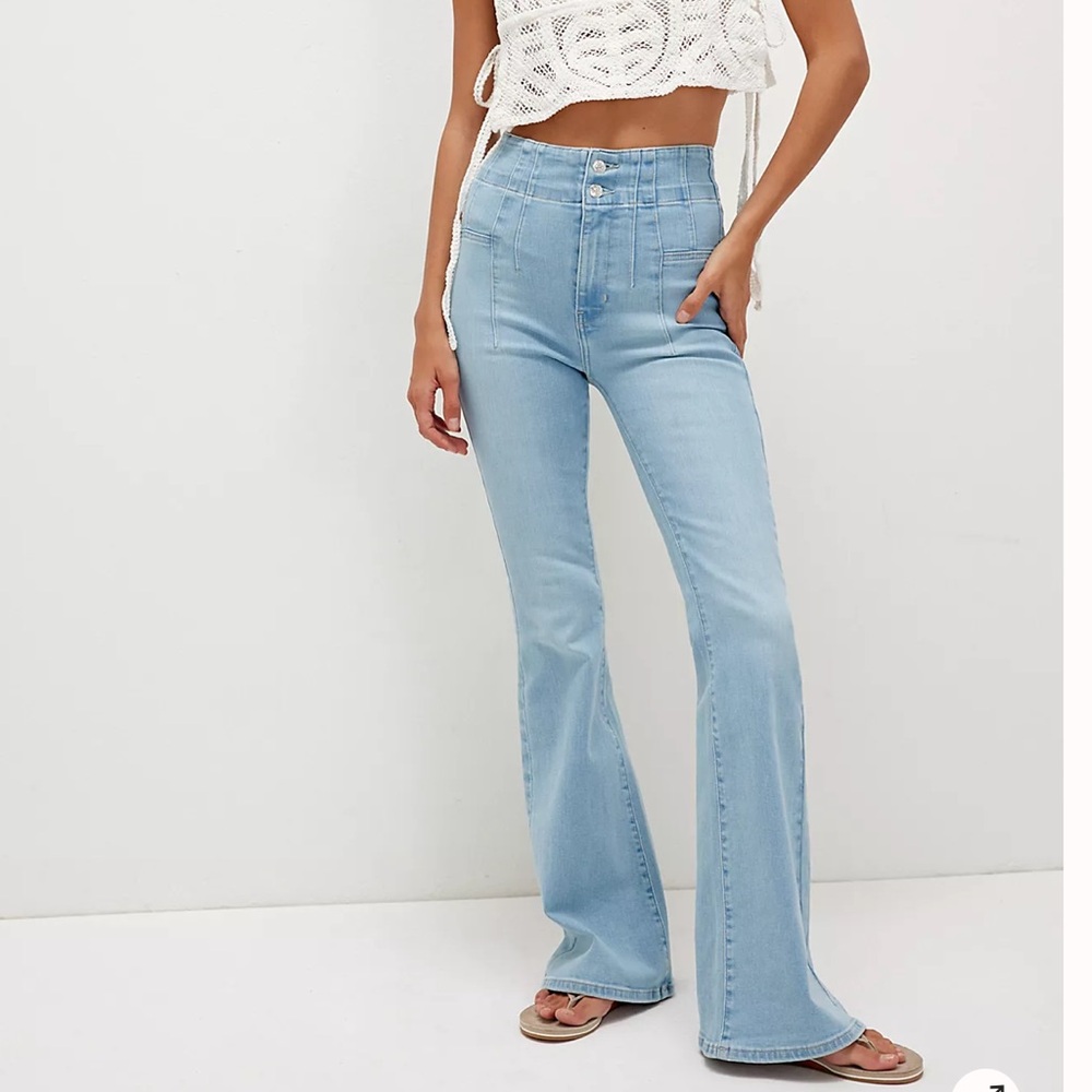 FP We The Free Jayde High Waisted Flare Stretchy Jeans Light Blue Retro Size 31